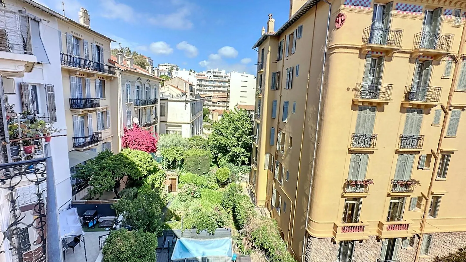 Rol2 - Beau 2 Pieces Avec Balcon Et Vue Mer Laterale Cannes France